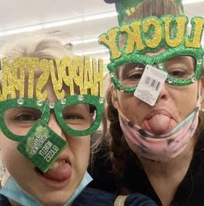 Meet your Posher, Crystal